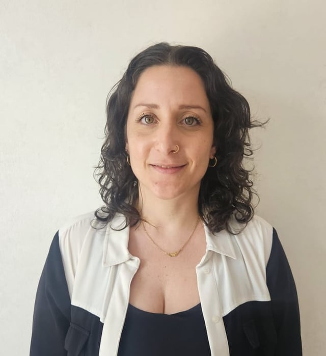 Steffi Young — Gestalt Psychotherapist, Somatic Practitioner, Internal Family Systems Therapist at Vita Mea Clinic